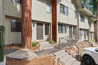 Charming Tahoe Cabin - 3