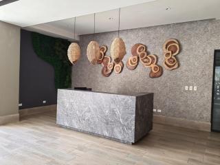 Apt in luxurious condominium near the beach - 5