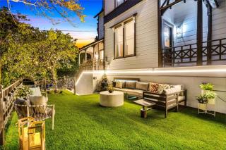 Iconic Mansion with Hot Tub GYM Arcade and Parking - 7