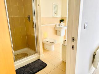 2 Bed flat with Parking in Canterbury city centre - 7