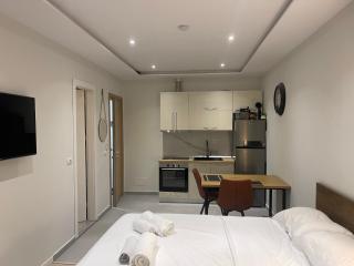 Sol Heart of Tirana Blloku studio - 4