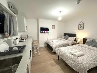 Finsbury Park Studio Apartments - 6