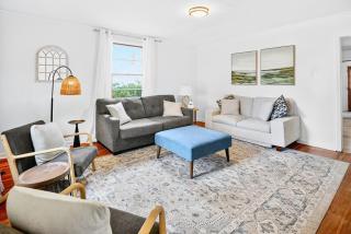 Walking Distance to Casino! Stay in prime location - 0