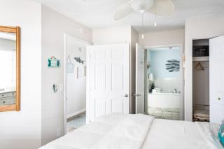 Coastal Serenity 108 Beachfront Condo Near Downtown - 1