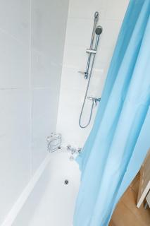 Perfect Base for Manchester Trips - 3 bed house - 8