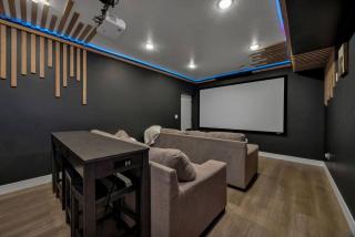 Luxury Lodge with Hot Tub, Theater and Pickleball Court - 6