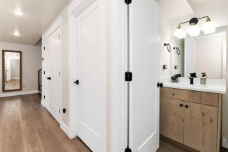 Luxury Lodge with Hot Tub, Theater and Pickleball Court - 1