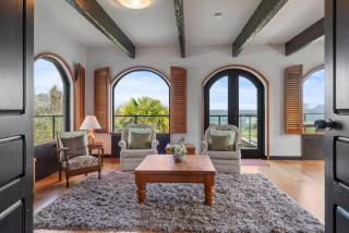 Ultimate Lakefront Getaway - 9