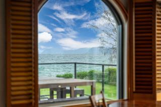 Ultimate Lakefront Getaway - 5