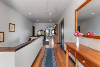 Ultimate Lakefront Getaway - 4