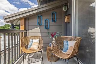 Amazing 3BR Condo With Hot Tub Access and Mtn Views - 8