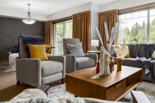 Lovely 3BR condo with Hot Tub at the Edge of Canmore - 3