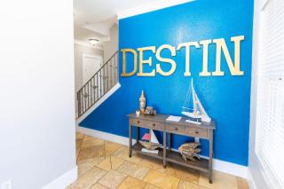 Sandy Heels Lux Home with Pool - 4