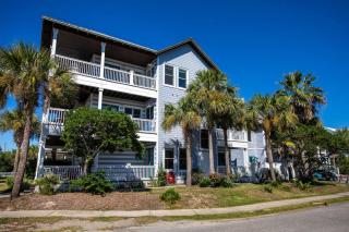 Sandy Heels Lux Home with Pool - 2