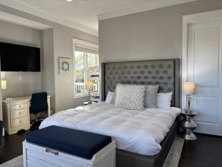 Sandy Heels Lux Home with Pool - 7