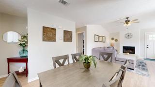 Navarro Nook - 2.5 Miles from Kyle Field - 9