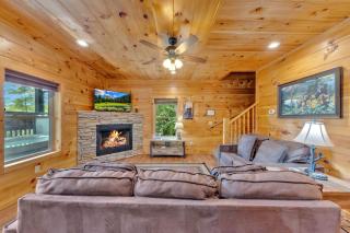 Peaceful Retreat Hot Tub Grill Fireplace MORE - Zion Grove - 9