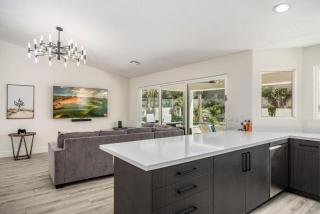 Desert Dream Retreat-Golf And Pool Paradise - 4