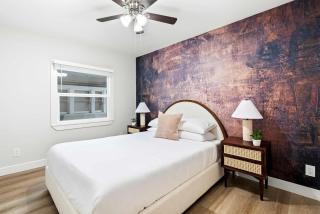 Updated Historic Suite with Queen Bed and Kitchen - 8