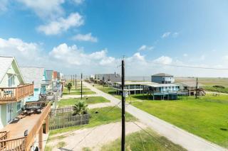 Pretty in Pink Flamingo - Sea Breezes & Sunsets - 4