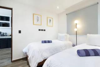 Cozy Playa Escape Pool, Beach & 5th Avenue - 8