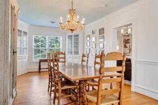 Levi Hall Cow Suite - 8