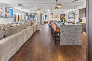 Downtown Indy Double Unit Penthouse Near ICC - 1