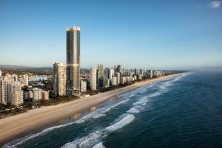 Surfers Paradise Skyline 3BR Free CP Ocean View Apartment - 9