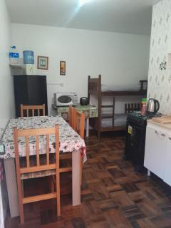 Kitnet Completa - 400 metros da praia - 02 - 0