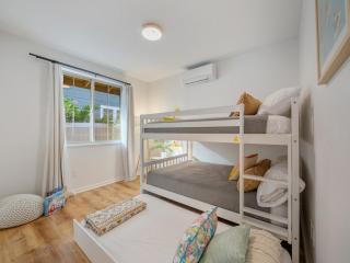 Ocean view pool, 5 mins to Beach, Sleep 12 - 8