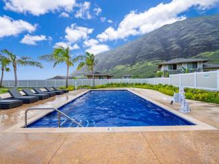 Ocean view pool, 5 mins to Beach, Sleep 12 - 1