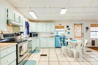 Tip'Sea Flamingo - Enclosed Yard, Beachgoer Ready! - 4