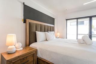 East Village Collective Poolside Urban Ease 15 min to Airport - 4