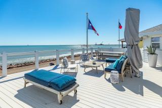 Stylish Wave Watcher - Direct Oceanview Near Jetty - 0