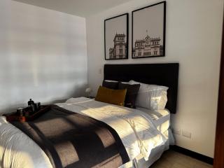 Balcony of the Center, 3 blocks from Central Park - 6