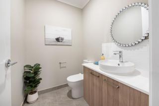 The Peninsula Pearl - Luxe by the Bay with Heated Pool - 6