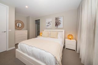 The Peninsula Pearl - Luxe by the Bay with Heated Pool - 3