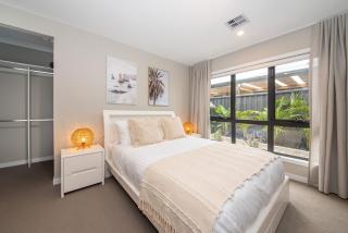 The Peninsula Pearl - Luxe by the Bay with Heated Pool - 2