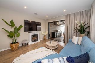 The Peninsula Pearl - Luxe by the Bay with Heated Pool - 8