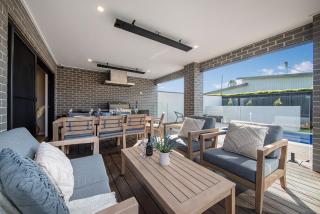 The Peninsula Pearl - Luxe by the Bay with Heated Pool - 3