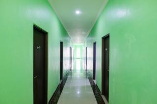 RedDoorz @ myRoom UMY - 1