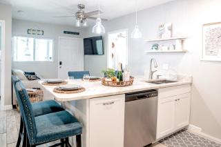 Cozy Coastal Cottages of Dunedin - 6