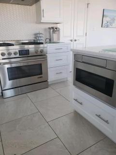 Oceanside Single Family Brant Beach Beach Badges Rooftop Deck Wifi Private Yard Washer & Dryer - 9