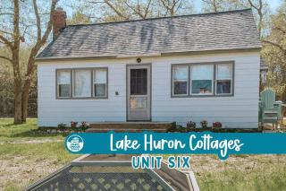 Lake Huron Cottage 6 - 3 Bed 1 Bath - 0