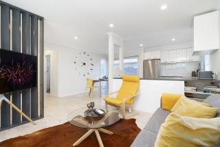 Stylish 3Bedroom Escape in South Canberra - Hosted by Canstay - 2