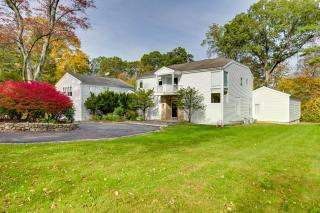 Gold Coast Getaway! Upscale Apt Near New Canaan - 8
