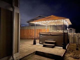 The Ocean View on Monterey Bay, Hot Tub! King Bed! - 3