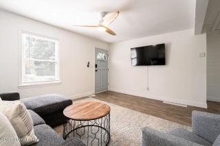 Cozy 2BR Home Near Downtown w Backyard & Parking - 6