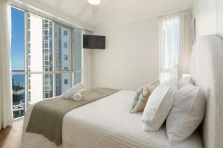 Chevron Sleek Stay with Resort Perks & Views for 6! Optimise BNB - 3