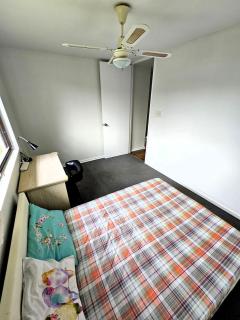 Campbelltown Family Retreat 3-Bedroom Home - 9